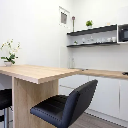 아파트 Senzacija *